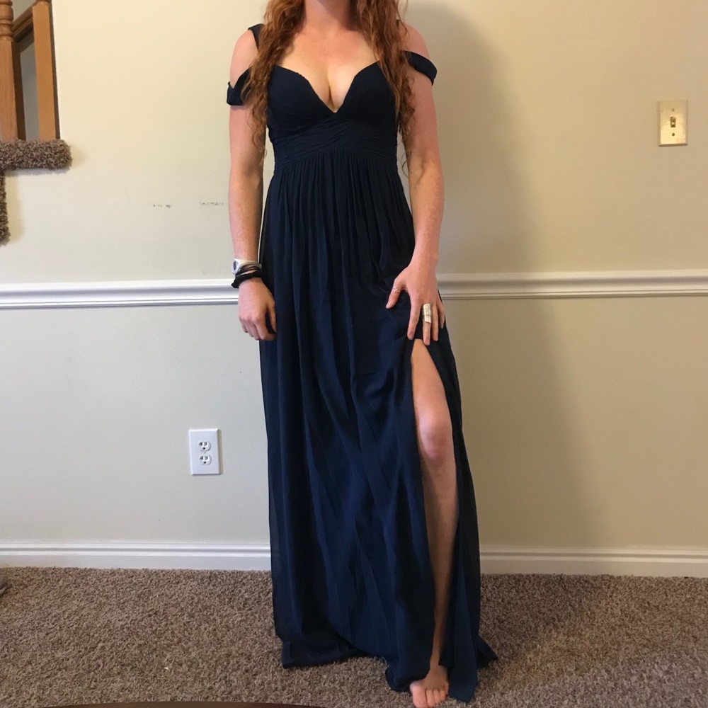 NEW WITH TAGS blue formal dress, beautiful